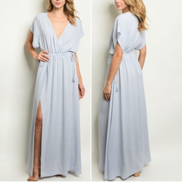Trend Setter Diva Boutique Dresses & Skirts - SKY BLUE V PLUNGE MAXI DRESS
